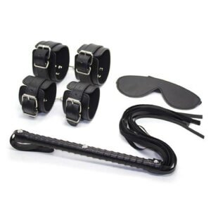Kit Bondage Basic con frusta, manette, cavigliere e benda per il gioco fetisch